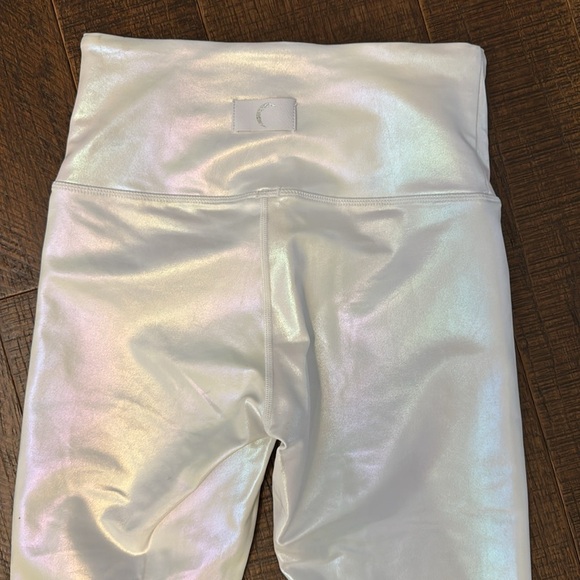 Zyia Iridescent White Unicorn Luxe Leggings - Picture 10 of 12